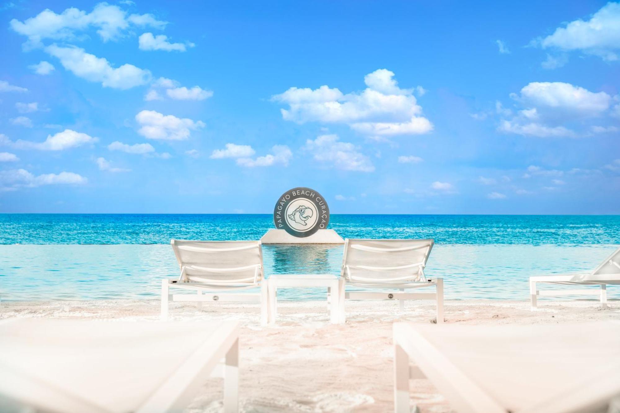 Papagayo Beach Hotel (Adults Only) Віллемстад Екстер'єр фото