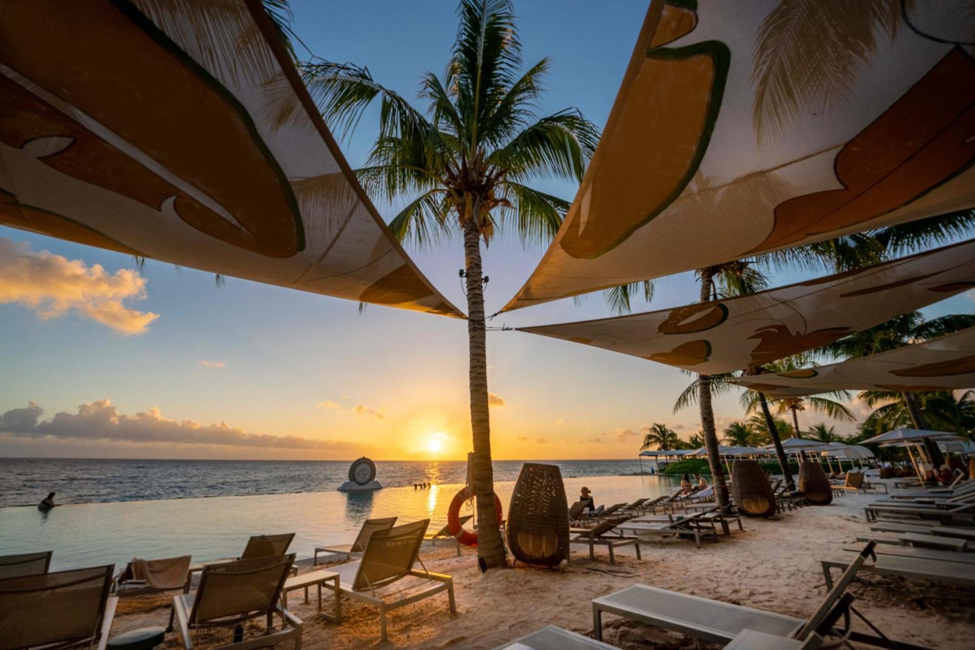 Papagayo Beach Hotel (Adults Only) Віллемстад Екстер'єр фото