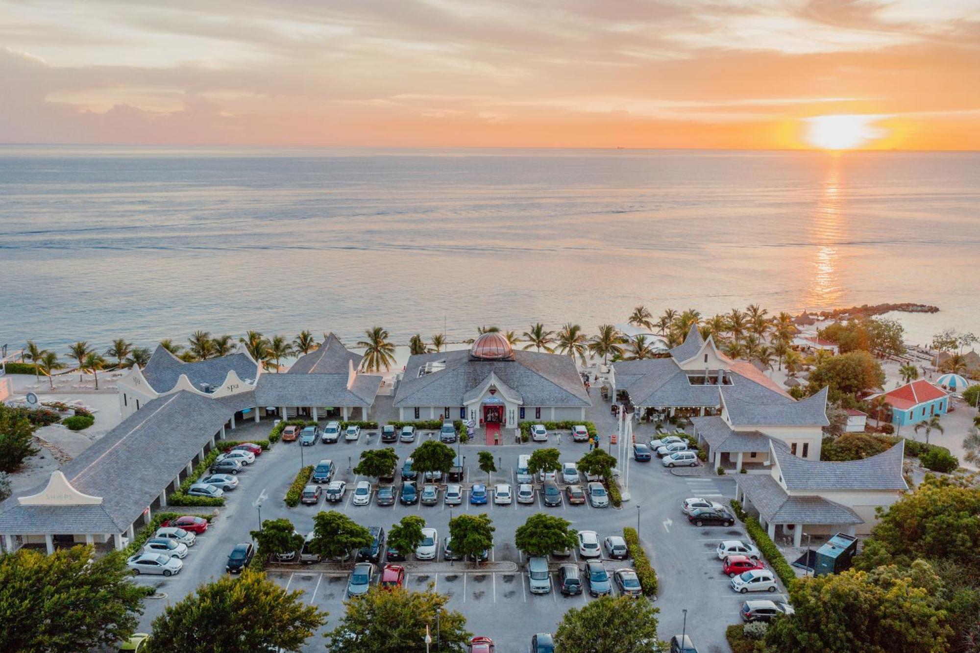 Papagayo Beach Hotel (Adults Only) Віллемстад Екстер'єр фото
