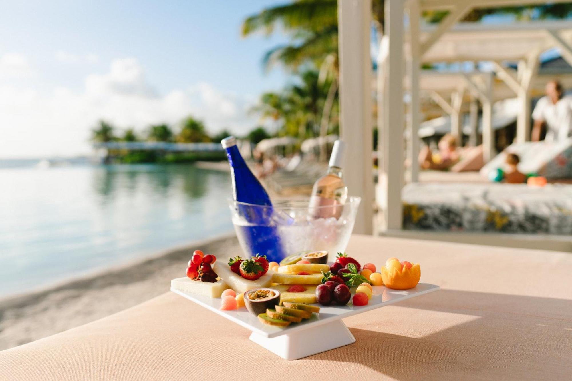 Papagayo Beach Hotel (Adults Only) Віллемстад Екстер'єр фото