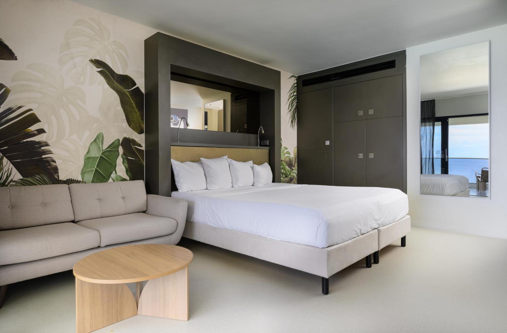 Papagayo Beach Hotel (Adults Only) Віллемстад Екстер'єр фото