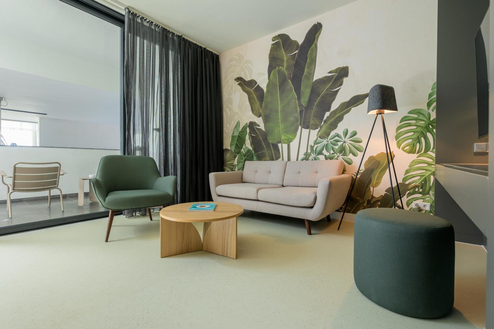 Papagayo Beach Hotel (Adults Only) Віллемстад Екстер'єр фото