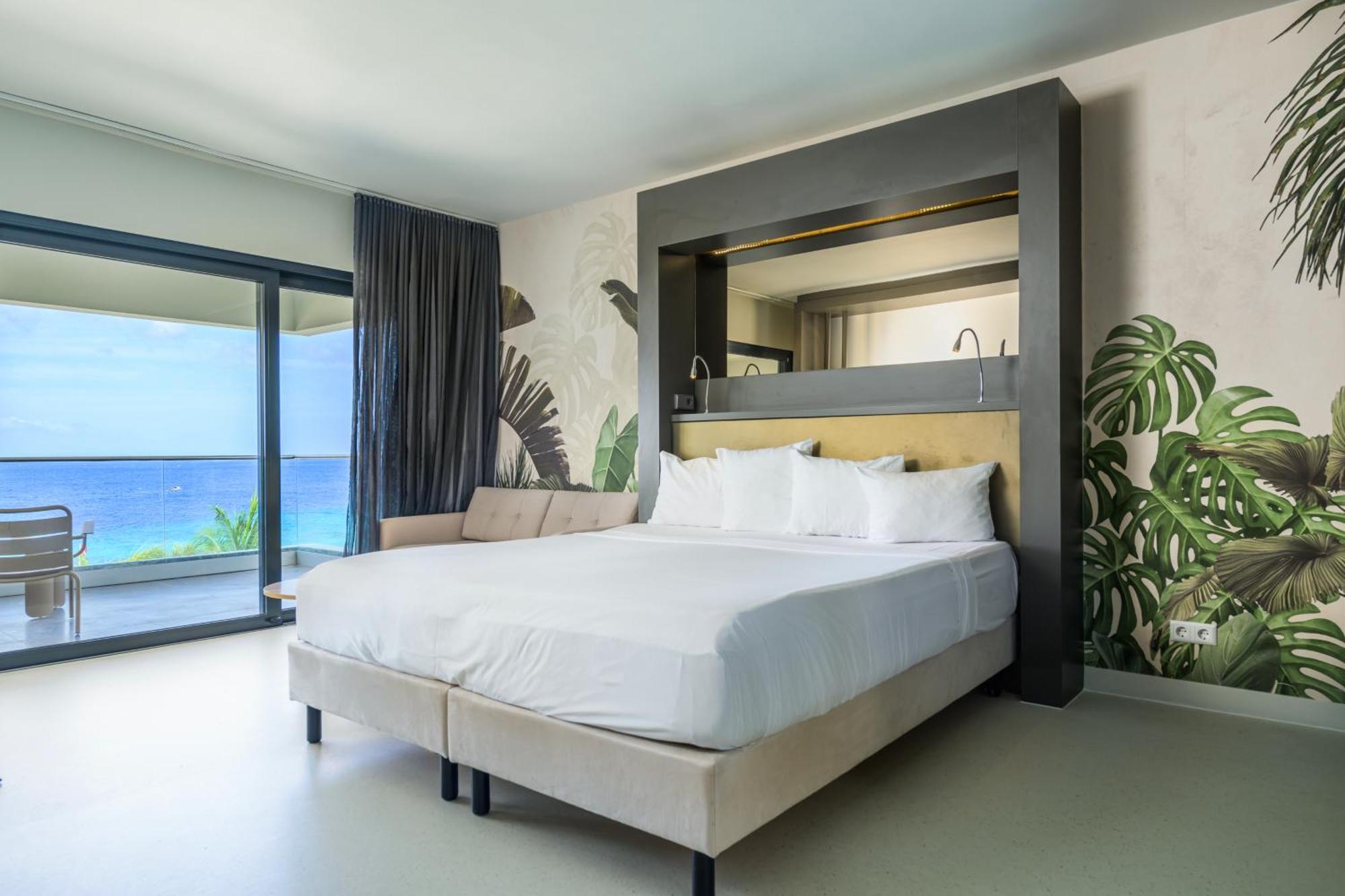 Papagayo Beach Hotel (Adults Only) Віллемстад Екстер'єр фото